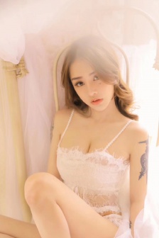 寄生嗜育